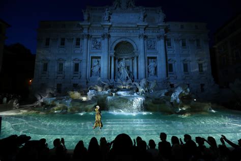 fendi show trevi|Behind the scenes: Fendi's 90th anniversary show at the Trevi .